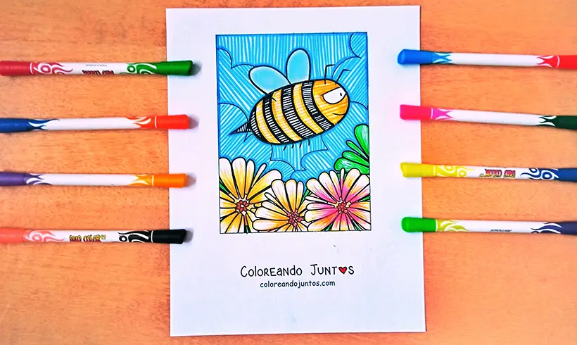 Drawing of a bee colored by Coloring Together